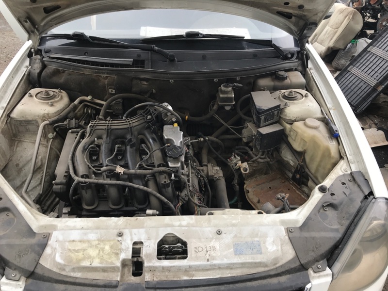 Бачок омывателя Lada Priora 2013