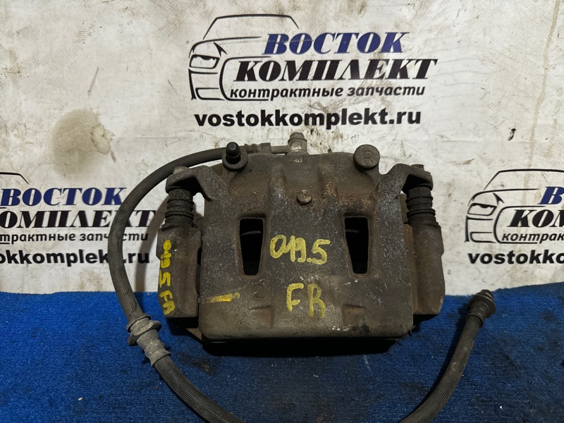 Суппорт Nissan Serena C25 MR20DE перед прав