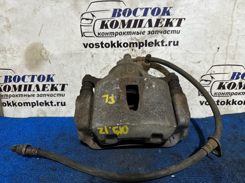 Суппорт Toyota Isis ANM15W 1AZ-FSE перед лев