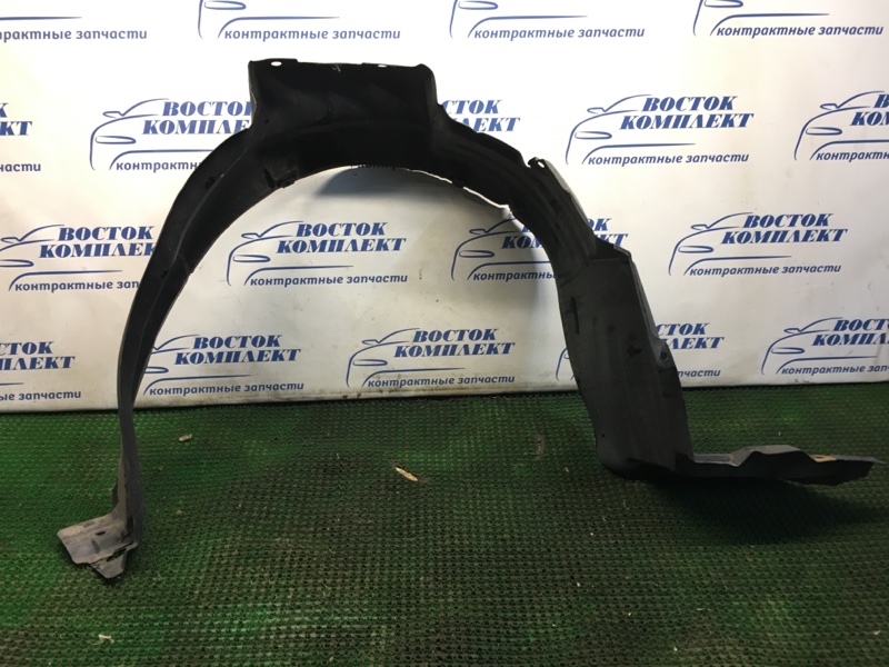 Подкрылок Nissan Serena 2002 TNC24 QR20DE перед лев