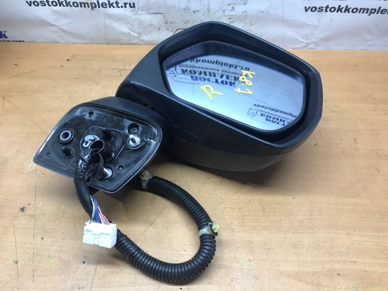 Зеркало боковое Honda Stepwgn RK5 R20A прав