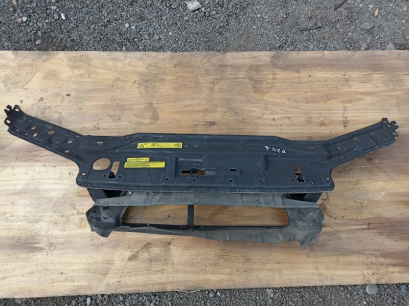 Рамка радиатора Volvo V70 2001 SW58 B5244T3