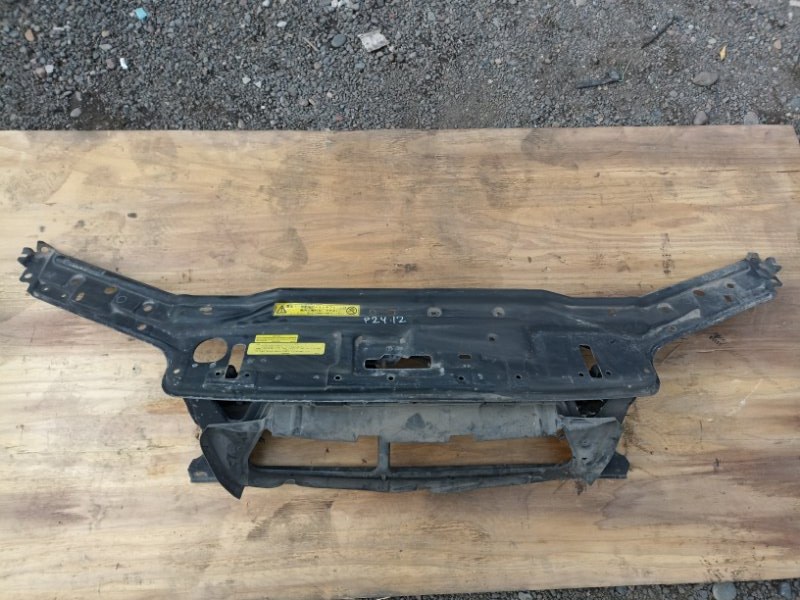 Рамка радиатора Volvo V70 2004 SW65 B5244S2