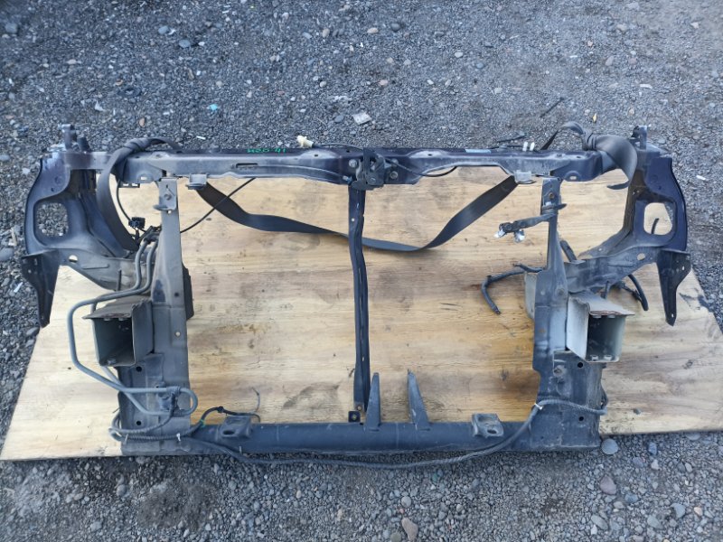Рамка радиатора Honda Stepwgn RF5 K20A
