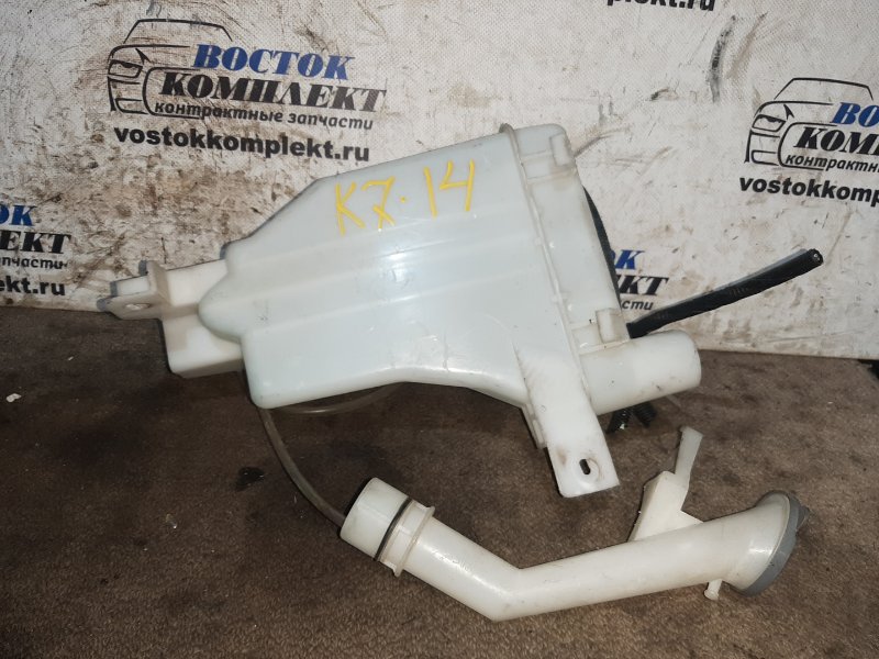 Бачок омывателя Nissan March K13 HR12DE