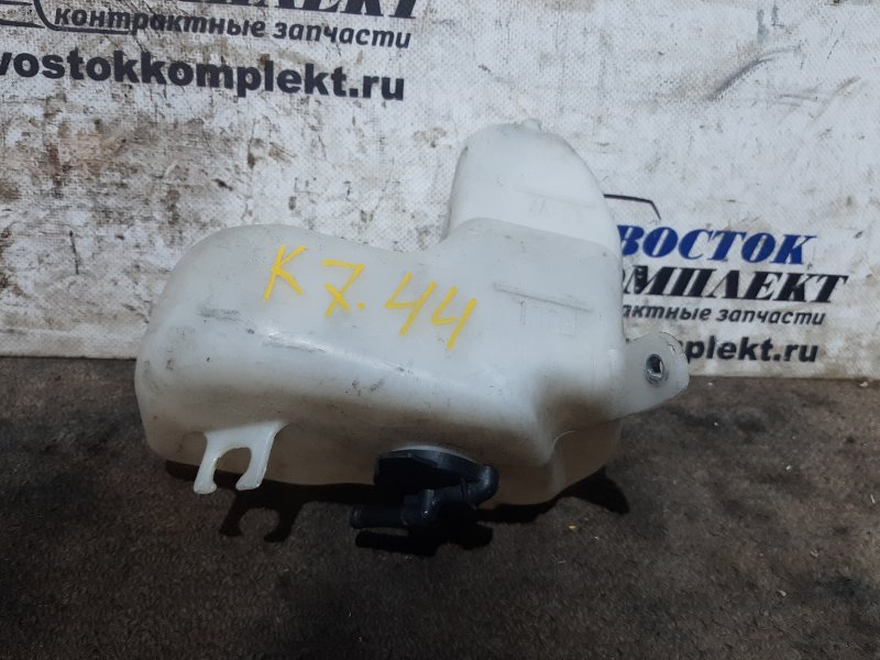 Бачок расширительный Toyota Isis 2006 ANM15W 1AZ-FSE
