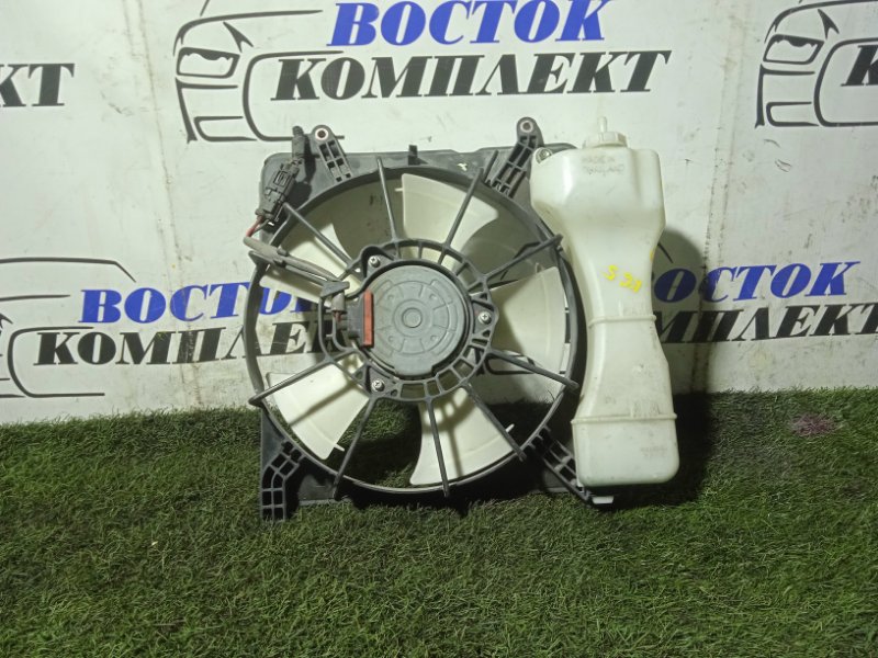 Диффузор радиатора Honda Freed 2008 GB3 L15A