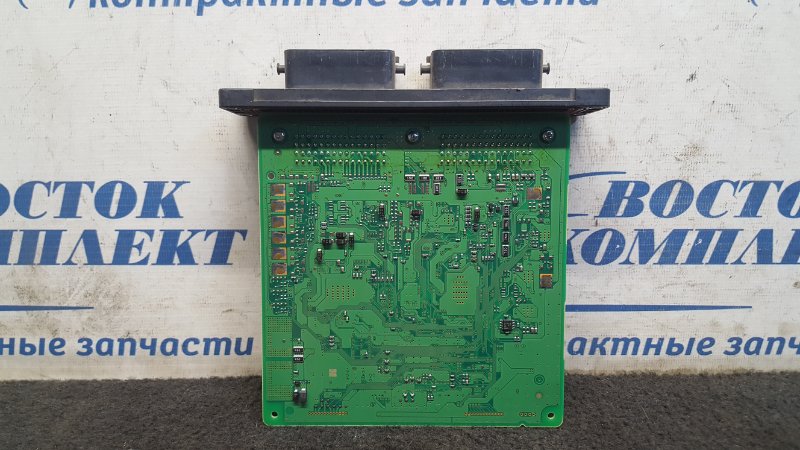Блок управления ДВС Mazda Demio DE3FS ZJ-VE