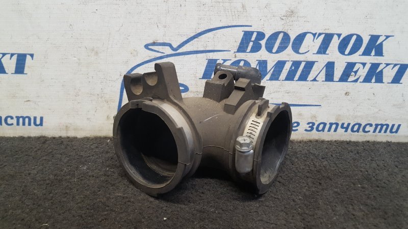 Патрубок воздушного фильтра Mazda Demio DE3FS ZJ-VE