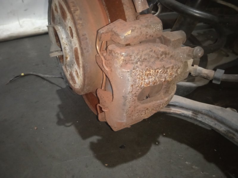 Суппорт Volvo V70 2001 SW65 B5244S2 зад прав