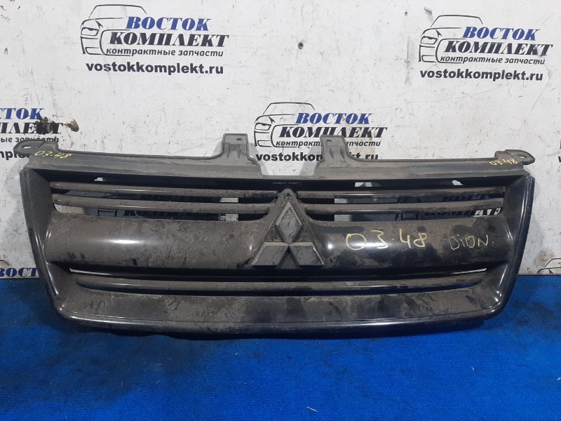 Решетка радиатора Mitsubishi Dion CR6W 4G94