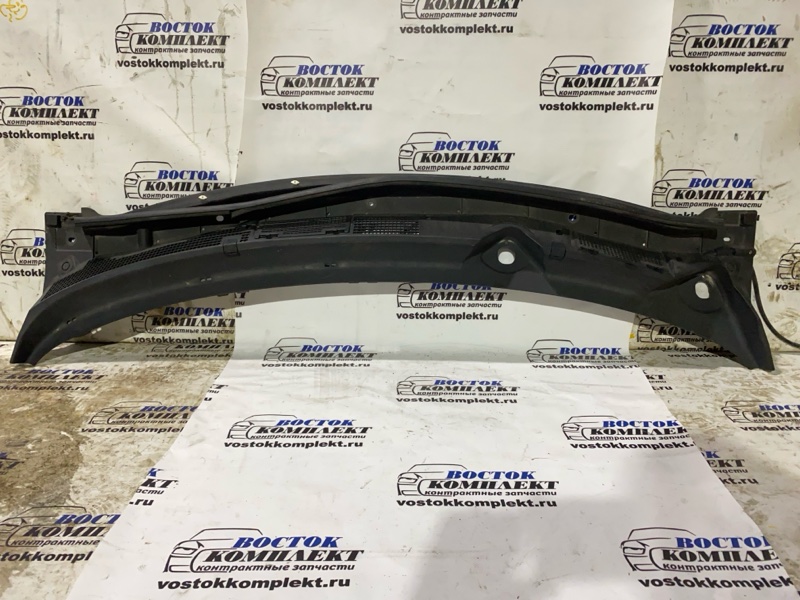 Решетка под лобовое стекло Nissan Dualis KJ10 MR20DE