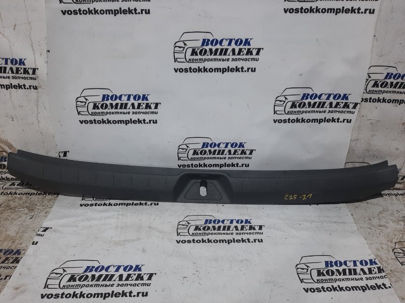 Накладка багажника Toyota Voxy 2010 ZRR70G 3ZR-FAE