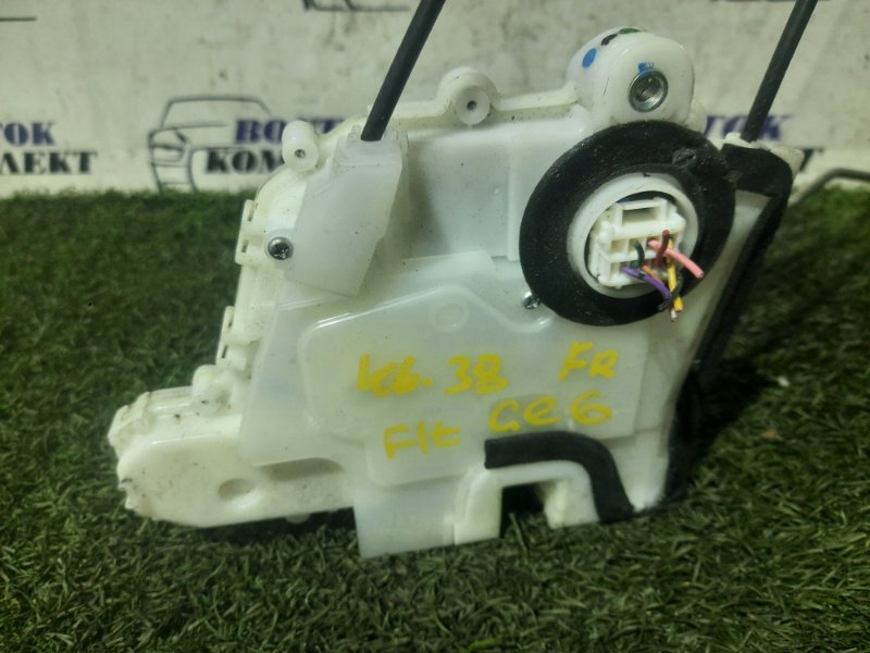 Замок дверной Honda Fit 2011 GE6 L13A перед прав