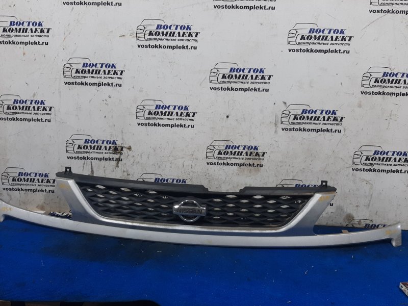 Решетка радиатора Nissan Serena PNC24 SR20DE
