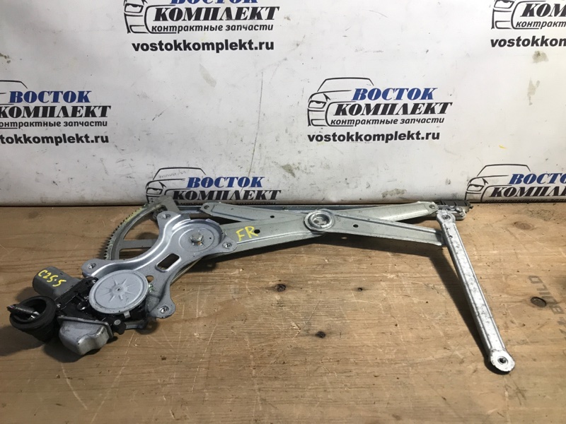 Стеклоподъемник Toyota Voxy 2007 ZRR75W 3ZR-FAE перед прав