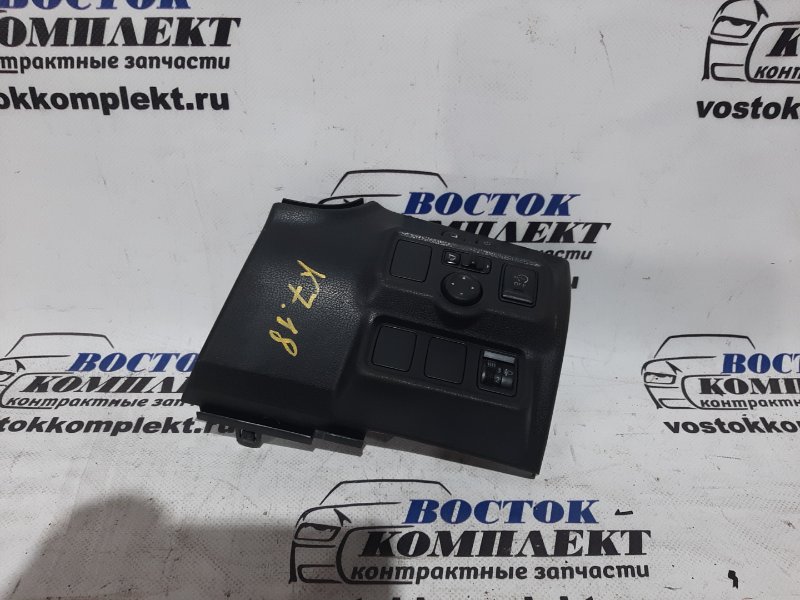 Накладка в салоне Nissan Note E12 HR12DDR