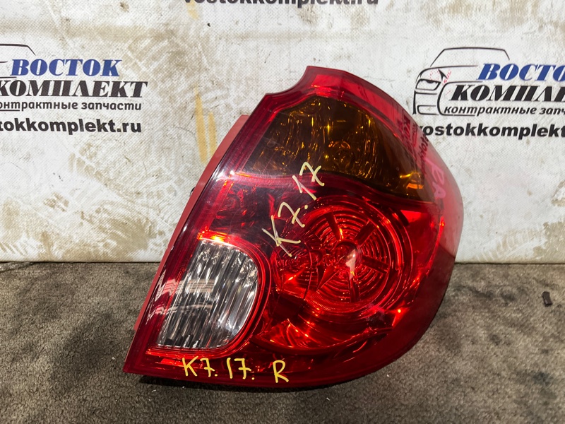 Фонарь стоп-сигнала Mazda Verisa 2005 DC5W ZY-VE прав