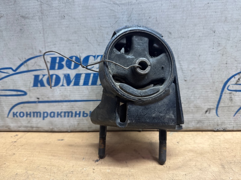 Подушка двигателя Nissan Avenir VENW10 GA16DS зад