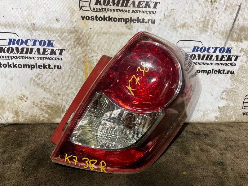 Фонарь стоп-сигнала Toyota Ractis 2009 SCP100 2SZ-FE прав