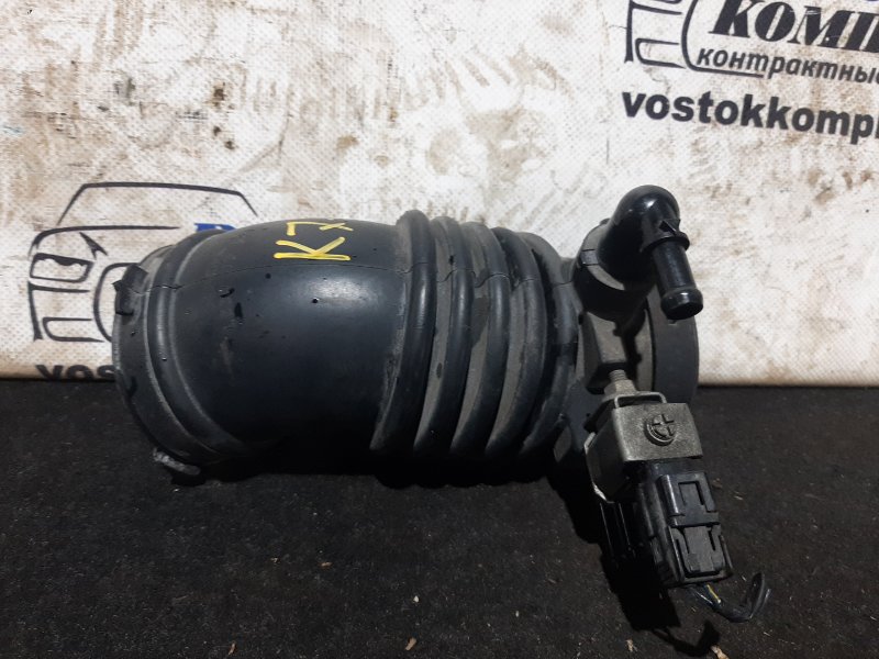 Патрубок воздушного фильтра Mazda MPV 2007 LY3P L3-VE