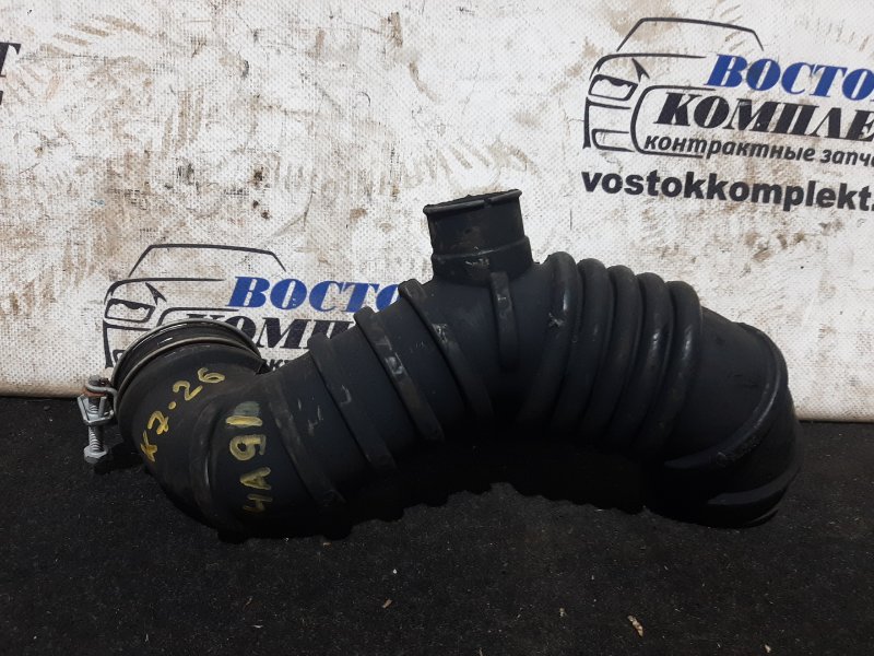 Патрубок воздушного фильтра Mitsubishi Colt Plus Z23W 4A91