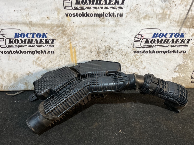 Воздухозаборник Nissan Note E12 HR12DDR