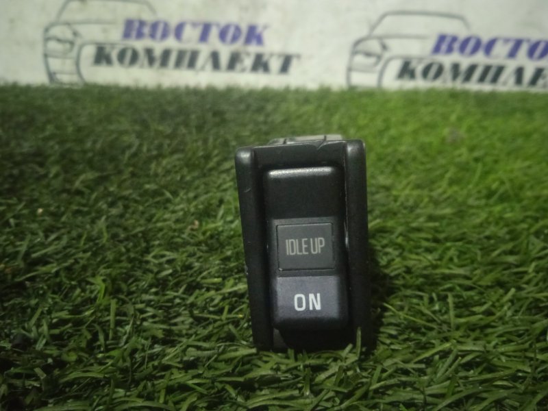 Кнопка Toyota Hilux Surf 2000 KZN185W 1KZ-TE