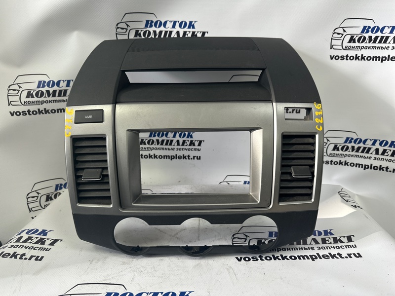 Рамка магнитофона Mazda MPV LY3P L3-VE