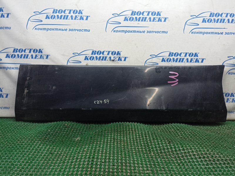 Накладка двери Toyota Voxy 2006 AZR60G 1AZ-FSE зад лев