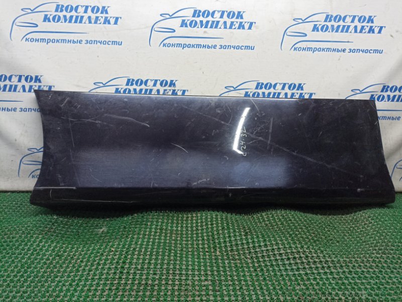 Накладка двери Toyota Voxy 2010 ZRR70W 3ZR-FAE зад прав