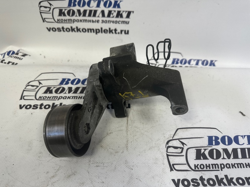 Ролик натяжной приводного ремня Toyota Hiace TRH228B 2TR-FE