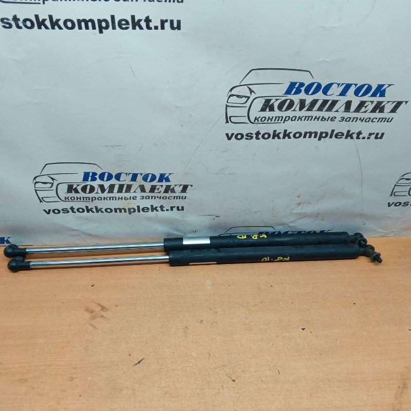 Амортизатор багажника Honda Insight ZE2 LDA зад