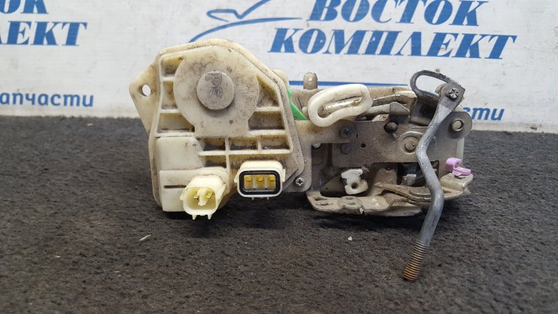 Замок дверной Honda Mobilio Spike GK1 L15A перед прав