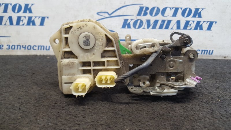 Замок дверной Honda Mobilio Spike GK1 L15A перед прав