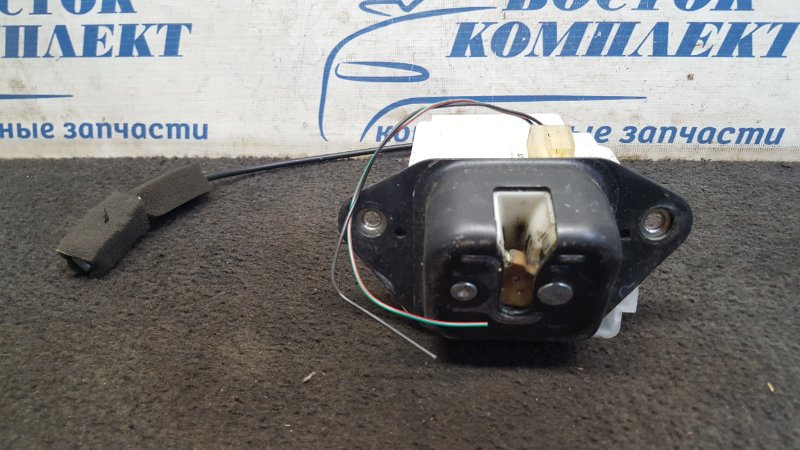 Замок багажника Honda Airwave GJ1 L15A