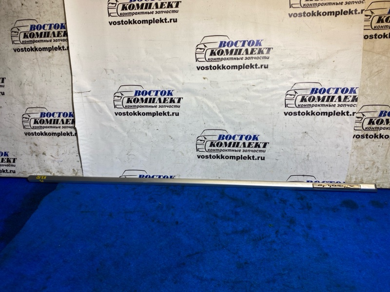 Молдинг на дверь Honda Odyssey RB1 K24A перед лев