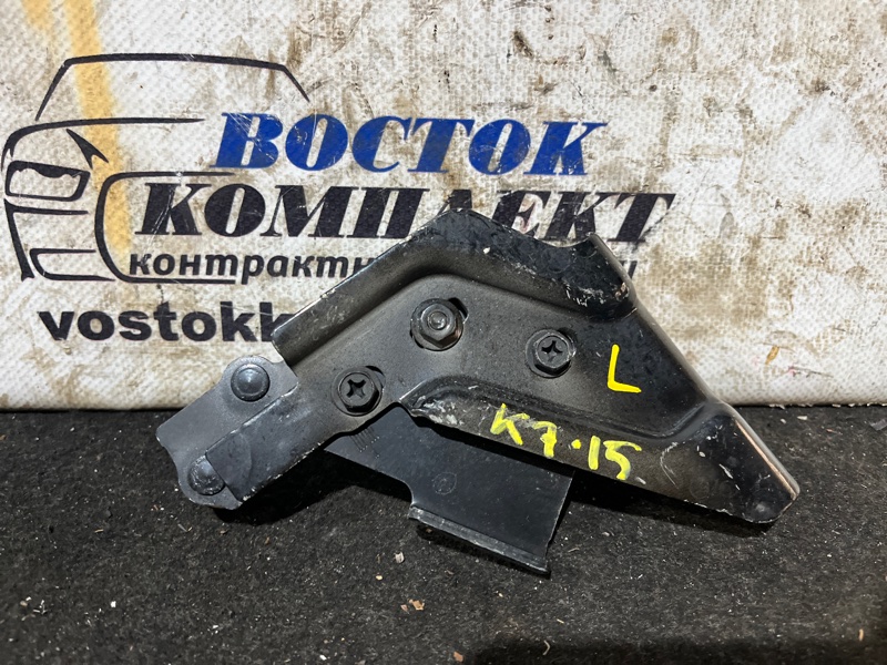 Ролик двери Nissan Serena C26 MR20DD лев