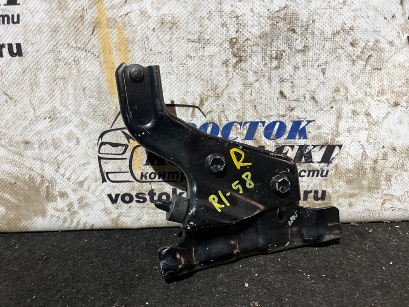 Ролик двери Toyota Noah ZRR70 3ZR-FAE прав