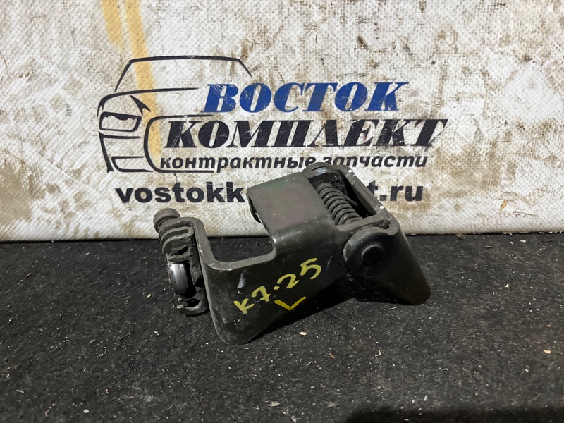 Ролик двери Honda Mobilio Spike GK1 L15A лев