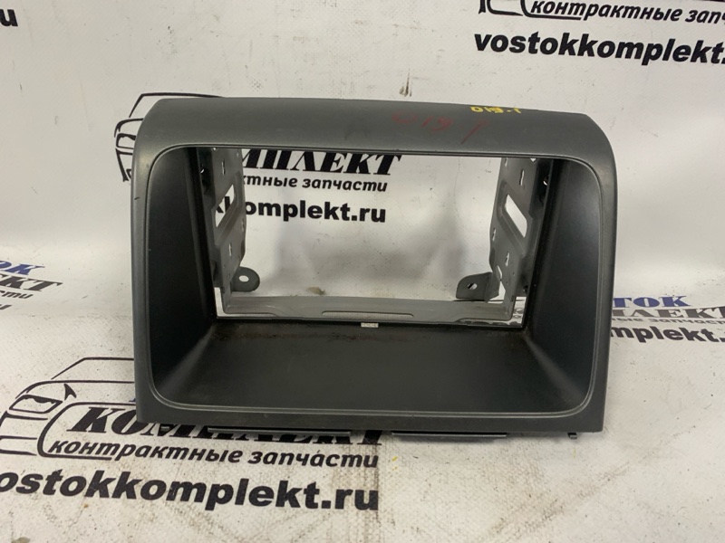 Рамка магнитофона Honda Mobilio Spike GK2 L15A