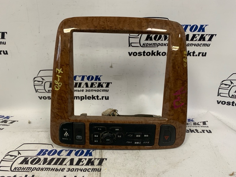 Рамка магнитофона Nissan Liberty RM12 QR20DE