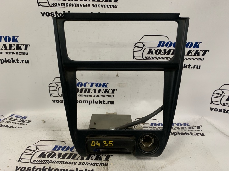 Рамка магнитофона Toyota Corolla EE111 4E-FE