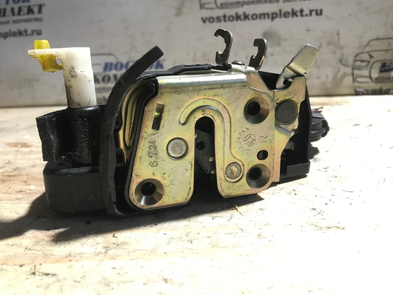 Замок дверной Nissan Serena 2006 CNC25 MR20DE перед прав