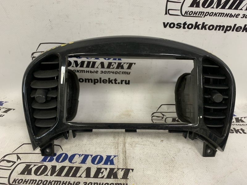 Рамка магнитофона Nissan Juke YF15 HR15DE