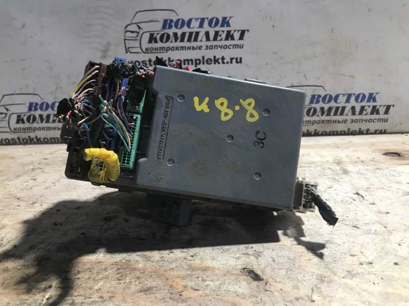 Блок предохранителей салонный Honda Crossroad RT3 R20A
