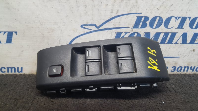 Блок управления стеклоподъемниками Honda Fit 2011 GE7 L13A перед прав