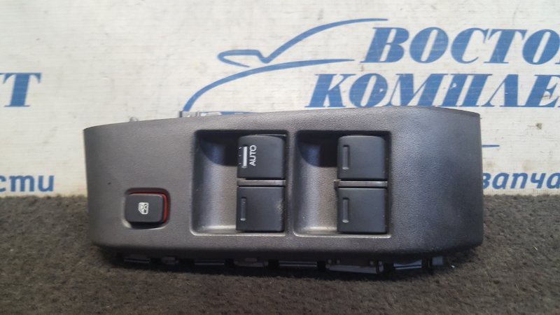 Блок управления стеклоподъемниками Honda Fit 2008 GE6 L13A перед прав