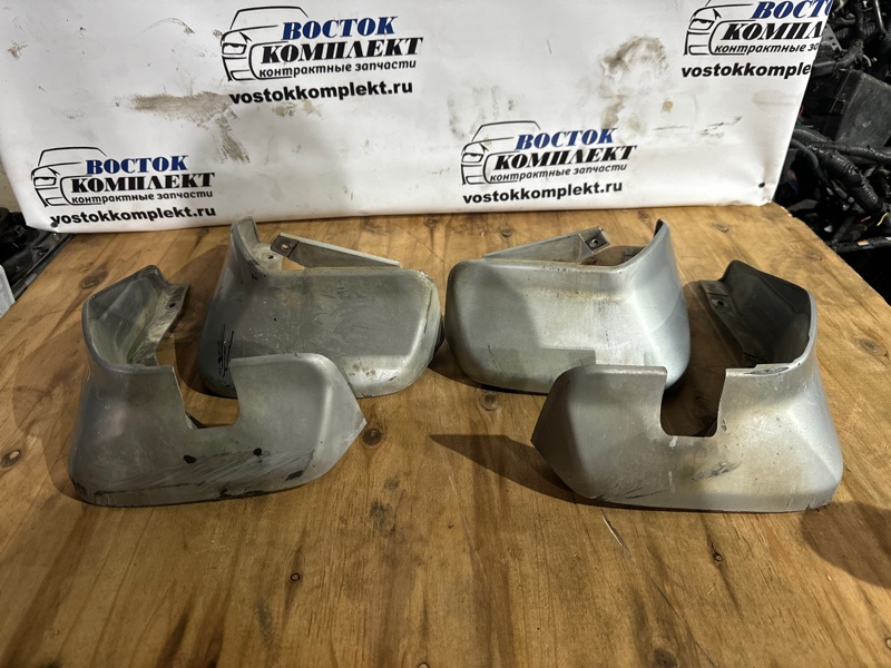 Брызговик Honda Fit Aria GD7 L13A