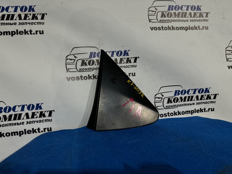 Уголок крыла Toyota Vitz 2009 KSP90 1KR-FE перед прав
